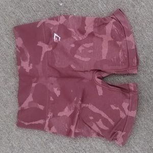 Gymshark adapt camo maroon red shorts